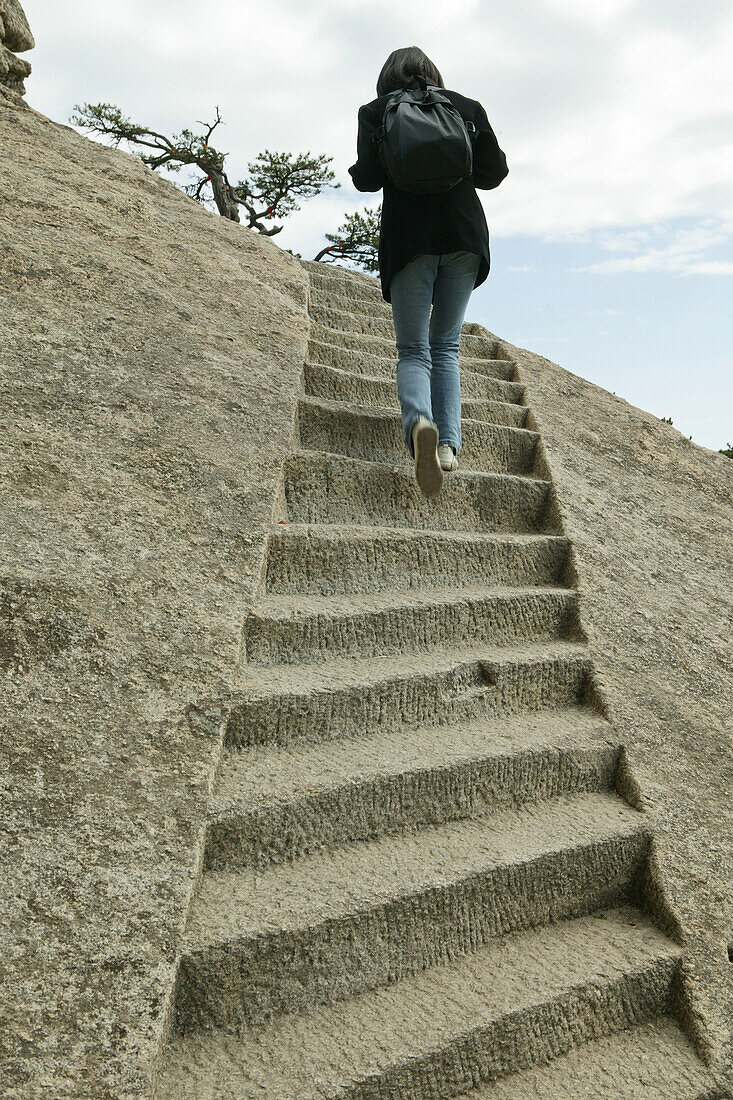 pilgrim path along steep and cut stone steps, Hua Shan, Shaanxi province, Taoist mountain, China, Asia