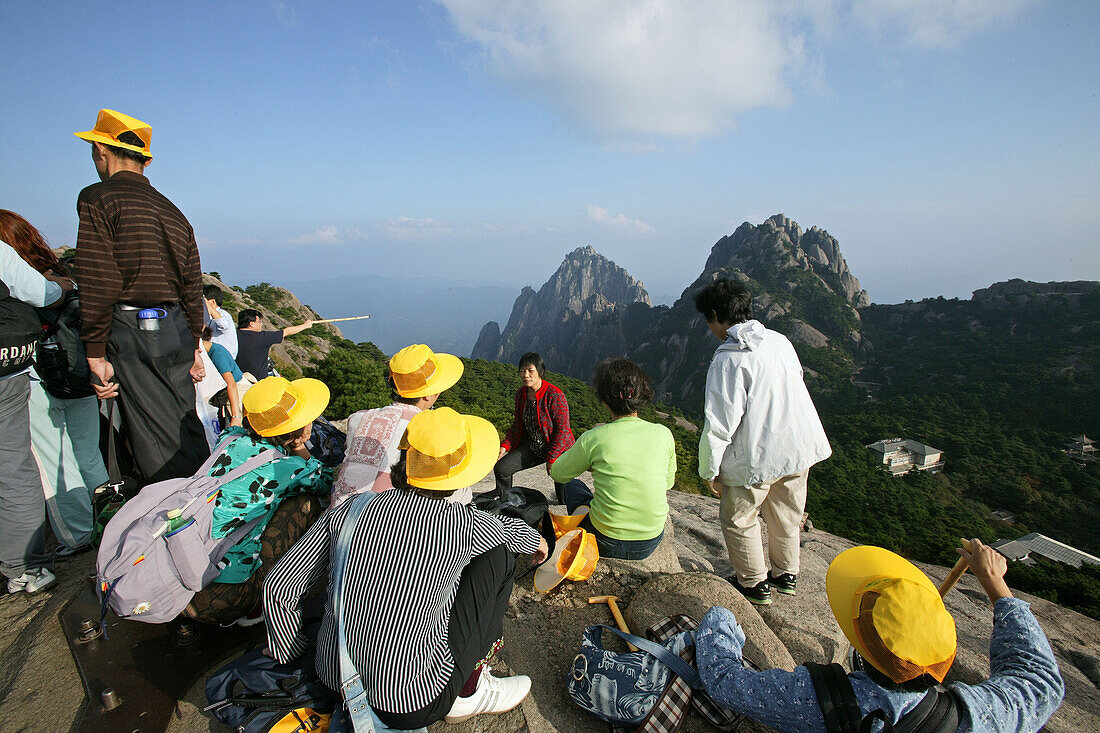Tourist group, view from peak, Huang Shan, Anhui province, World Heritage, UNESCO, China, Asia
