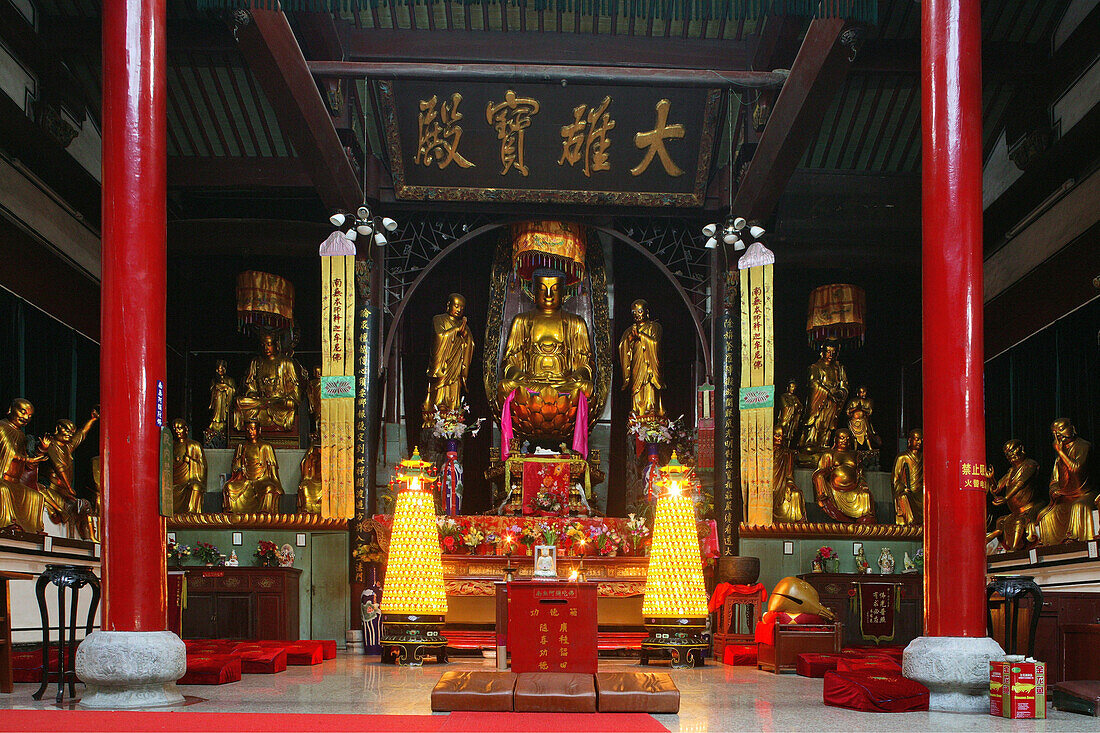 golden Buddhas, Wangfo monastery, Jiuhuashan, Mount Jiuhua, mountain of nine flowers, Jiuhua Shan, Anhui province, China, Asia
