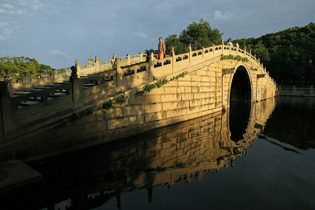 Yongshou Brücke, Brücke des ewigen Lebens, Putuo Shan, buddhistische Klosterinsel bei Shanghai, Provinz Zhejiang, China, Asien