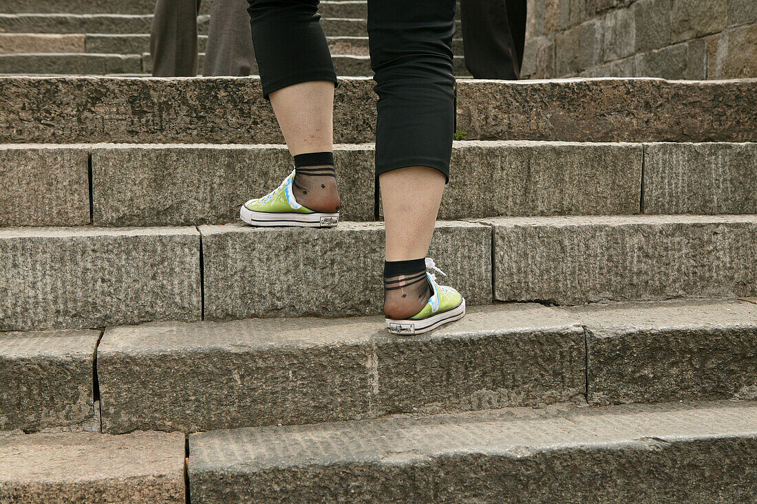 Tourists, pilgrims wearong worn out shoes, Mount Tai, Tai Shan, Shandong province, World Heritage, UNESCO, China