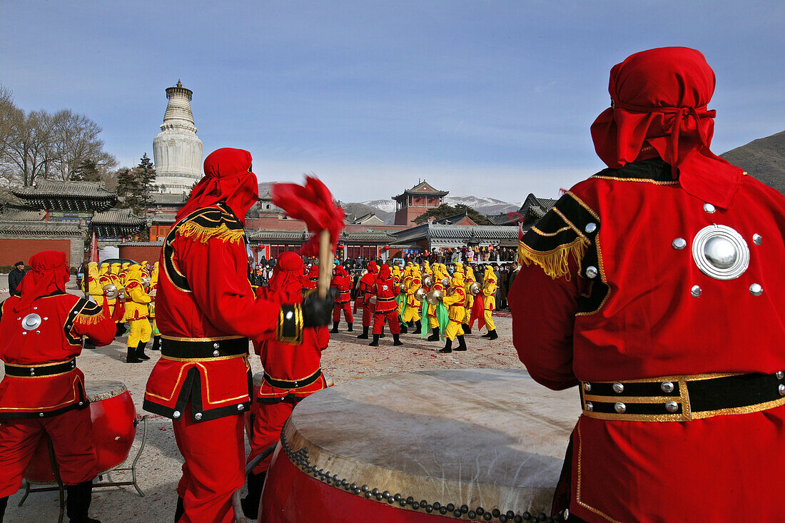 dance group and drummers, Chinese new year, Rehearsal, Wutai Shan, Five Terrace Mountain, Buddhist centre, town of Taihuai, Shanxi province, China, Asia