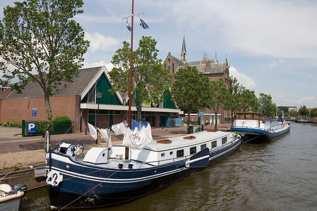 Wohnen in einem Hausboot, Sneek, Friesische Seen, Niederlande