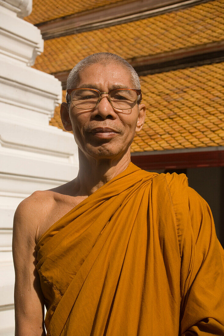 Portrait of a Buddhist monk, Wat Mahathat, Ko Ratanakosin, Bangkok, Thailand