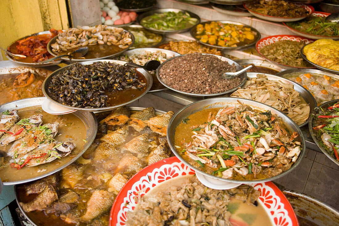 A selection of chinese food, Chinatown, Bangkok's oldest residentail and business district, Bangkok, Thailand