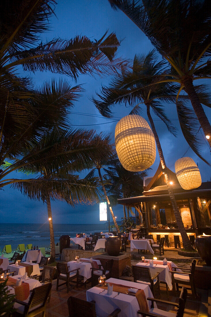 Open-air terrace of the restaurant Eat Sense, Chaweng Beach, Hat Chaweng South, Ko Samui, Thailand