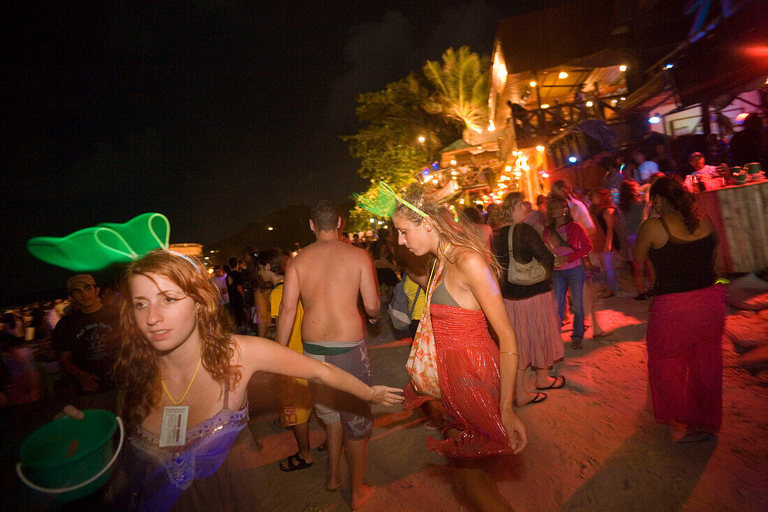 Young people at a Full Moon Party, Hat Rin Nok, Sunrise Beach, Ko Pha-Ngan, Thailand