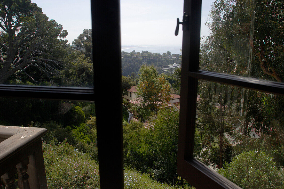 Blick aus dem Arbeitszimmer von Lionel Feuchtwanger aus der Villa Aurora, Los Angeles, Kalifornien, Vereinigte Staaten von Amerika, U.S.A.