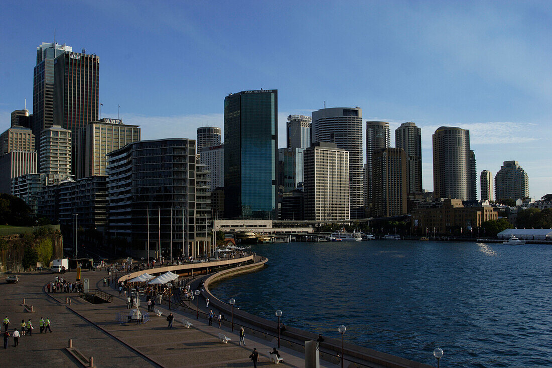 Circular Quay, Kai, Skyline des Geschäftsviertels, Central business district, CBD, Panorama, Hafen, Hauptstadt des Bundesstaates New South Wales, Sydney, Australien