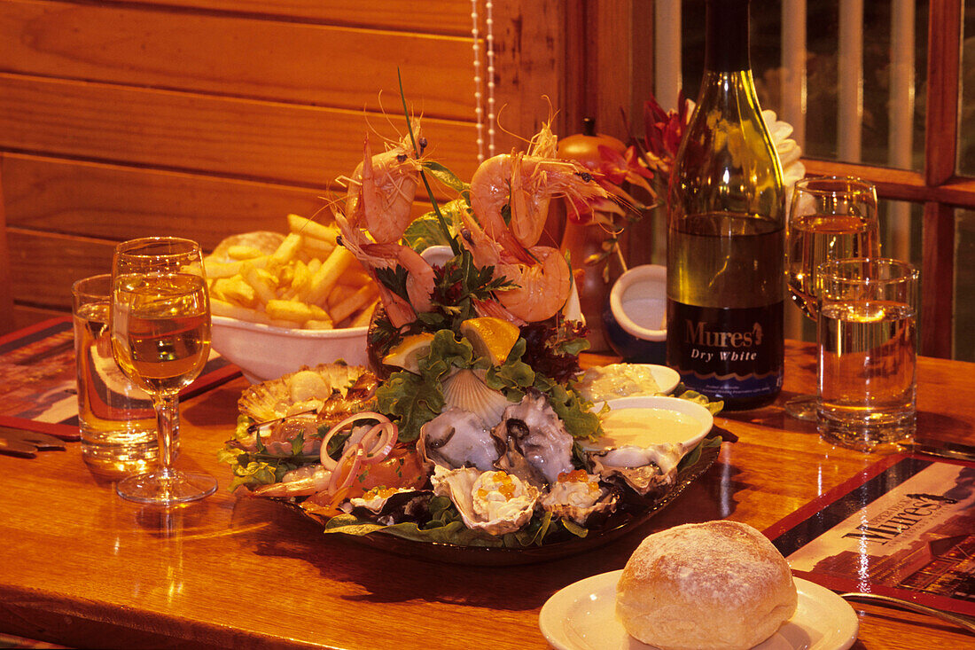Mures Fischplatte, Mures Upper Deck Restaurant, Hobart, Tasmania, Australia