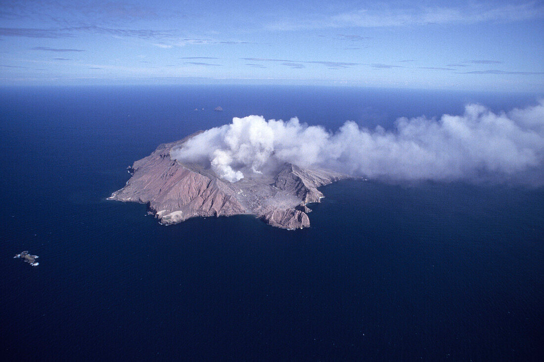 Luftaufnahme von White Island Vulkan, ein aktive Inselvulkan in der Nähe von Bay of Plenty, Nordinsel, Neuseeland