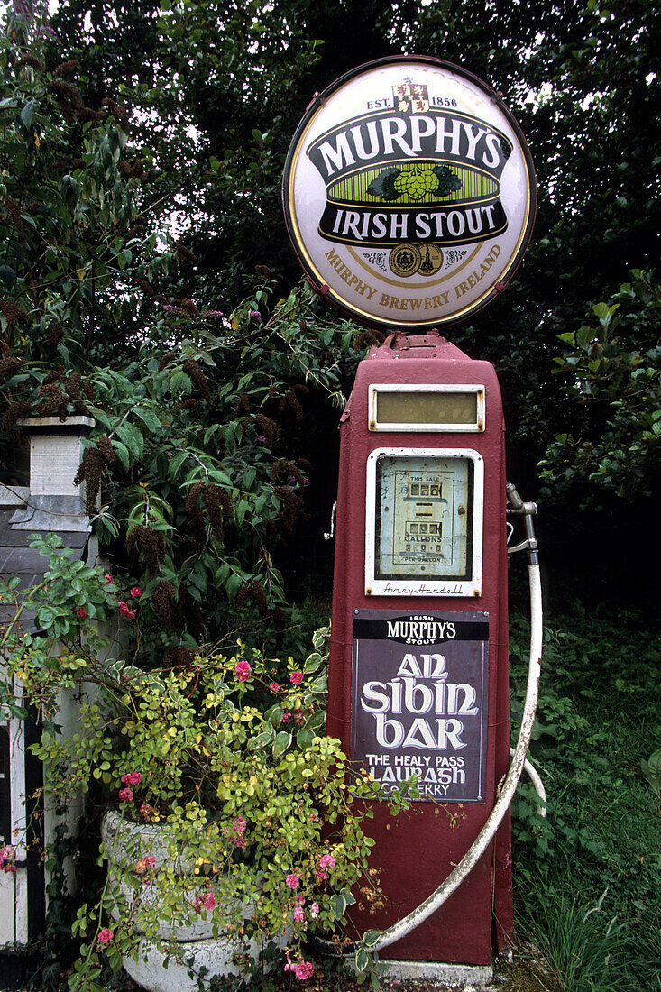 An Sibin Bar Old Petrol Pump, Beara Peninsula, Near Lauragh, County Cork, Ireland