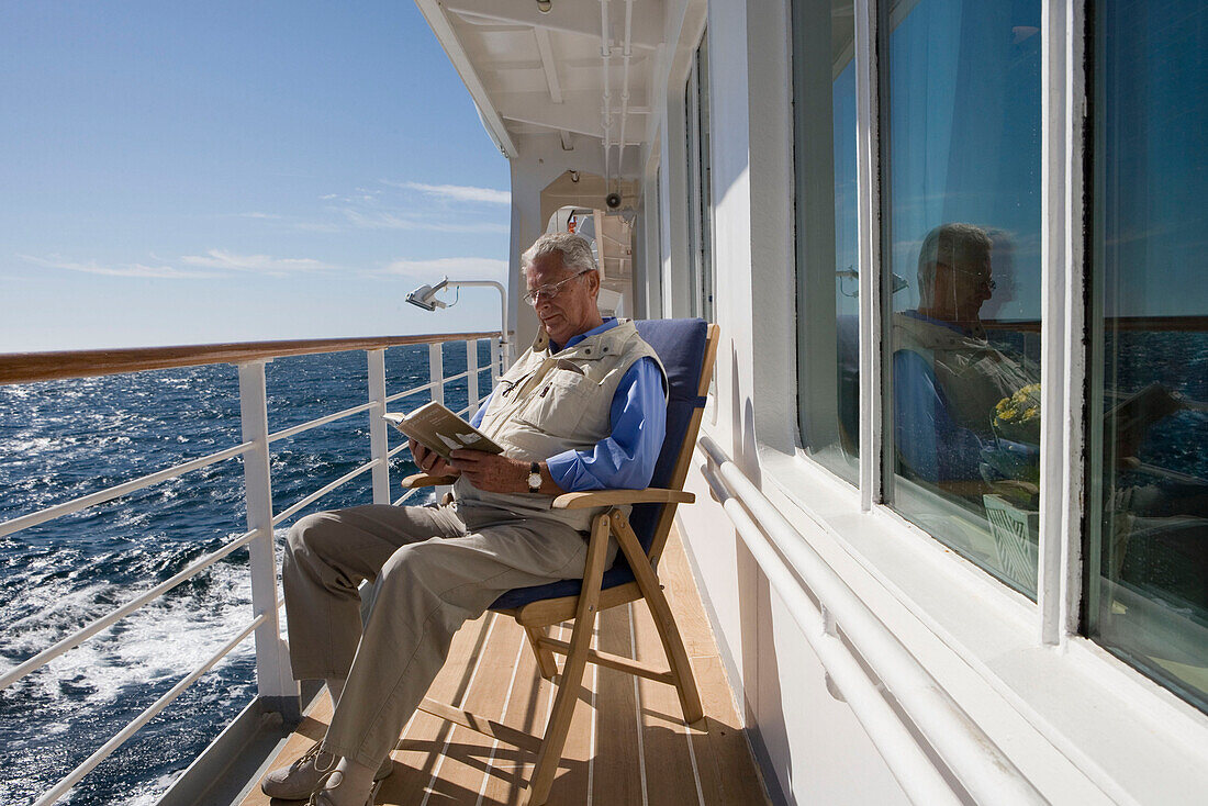 Auf Deck der MS Bremen, Kreuzfahrt