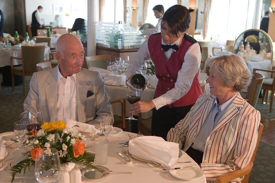 Fine Dining in MS Bremen Restaurant, Aboard MS Bremen Cruise Ship, Hapag-Lloyd Kreuzfahrten, Germany