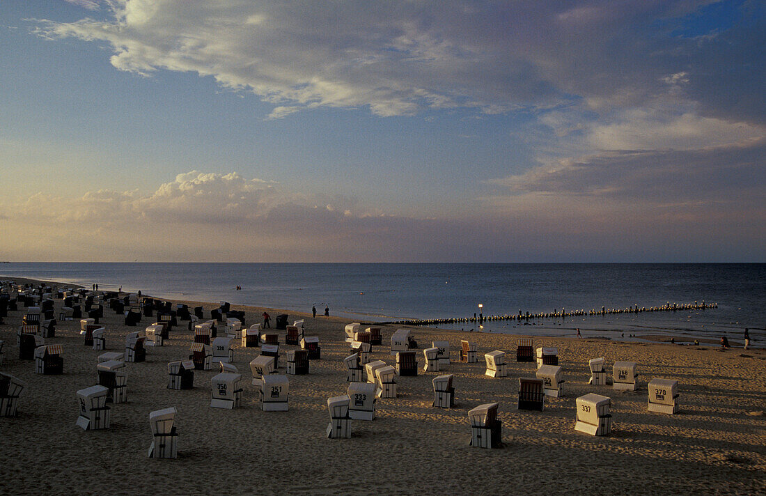 Beach chairs near Ahlbeck, Usedom, Baltic sea, Mecklenburg-Pomerania, Germany, Europe