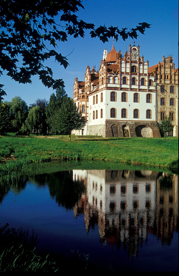 Schloss Basedow, Mecklenburg-Vorpommern, Deutschland, Europa