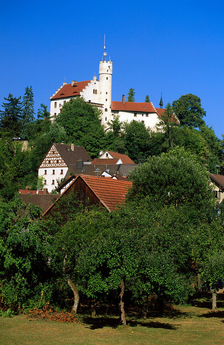 View of Gossweinstein and castle, Franconian Switzerland, Franconia, Bavaria, Germany