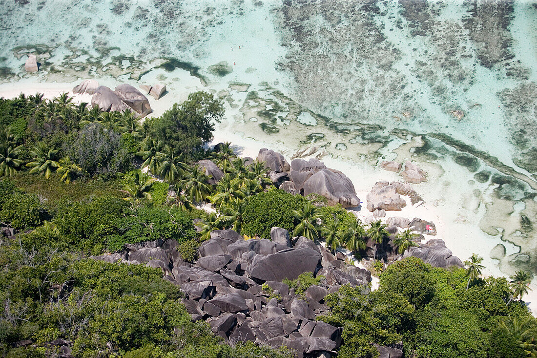 Luftaufnahme von Anse Source D'Argent Beach, La Digue Island, Seychellen