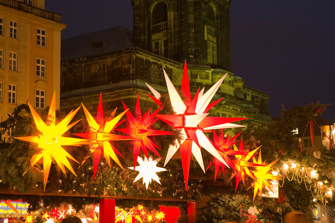 Sterne, Altmarkt, Striezelmarkt, Weihnachtsmarkt, Weihnachten, Advent, Dresden, Sachsen, Deutschland