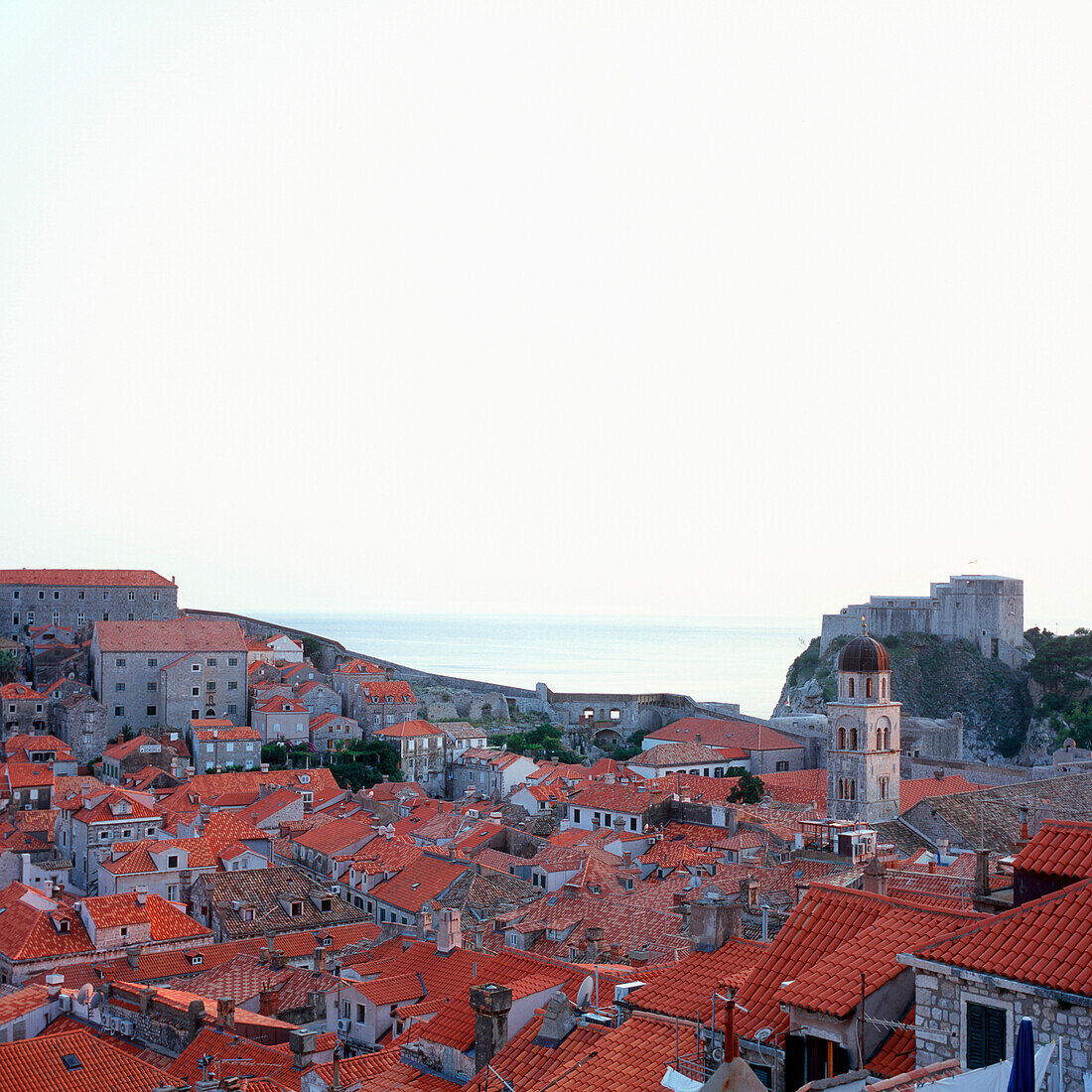 Blick über die Dächer von Dubrovnik, Dalmatien, Kroatien