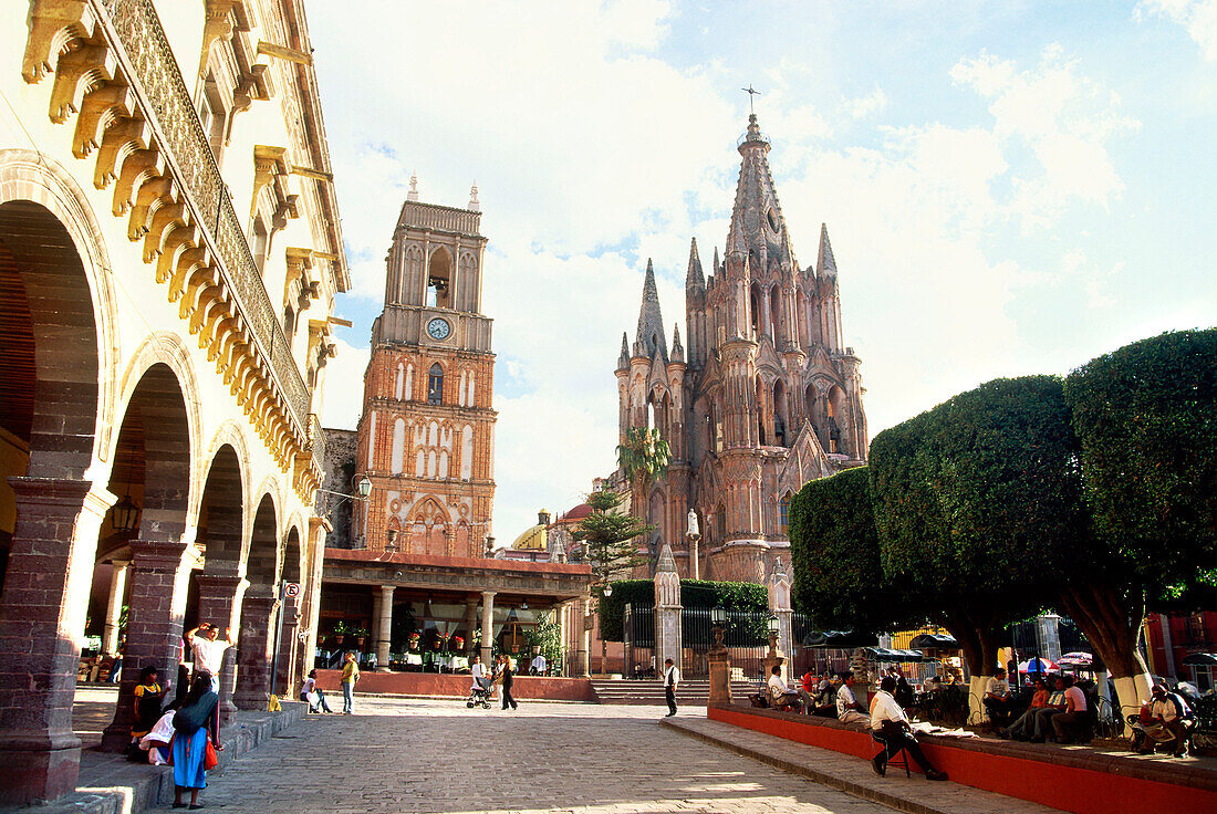 The small town of San Miguel de Allende with church, Guanajuato State, Mexico
