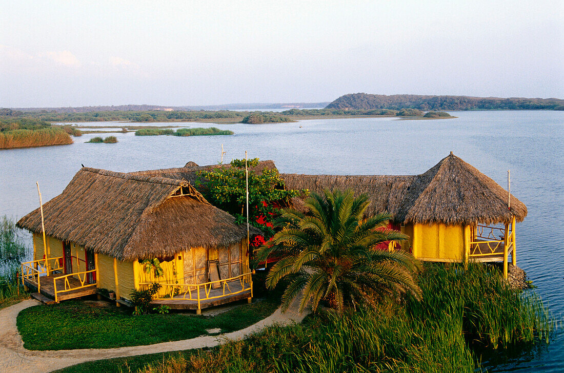 Lagunensuiten, Hitelito Desconcido südlich von Puerto Vallarta, Mexiko