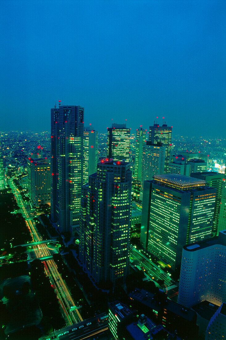 Hochhäuser, Zentrum Shinjuku, am Shinjuku Central Park, Tokyo, Japan
