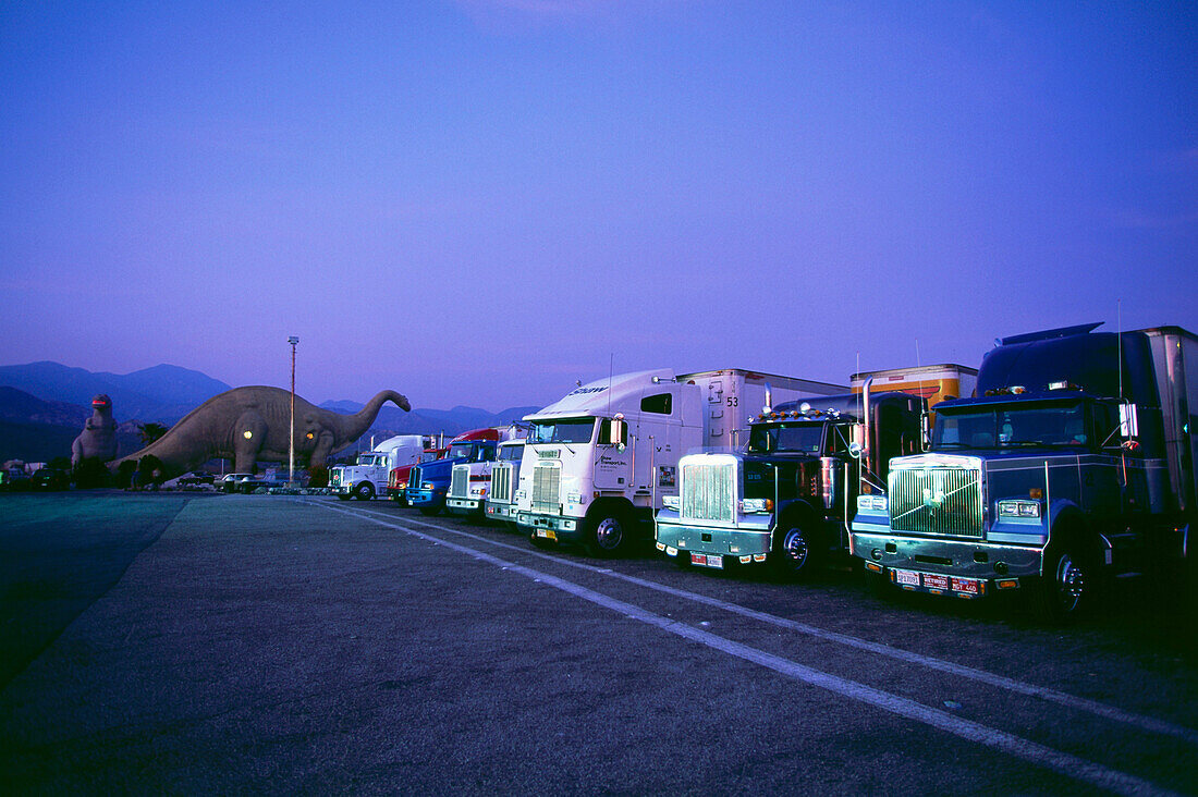 Truckstop Wheel Inn, Interstate 10, Cabazon west of Palm Springs, South California, USA