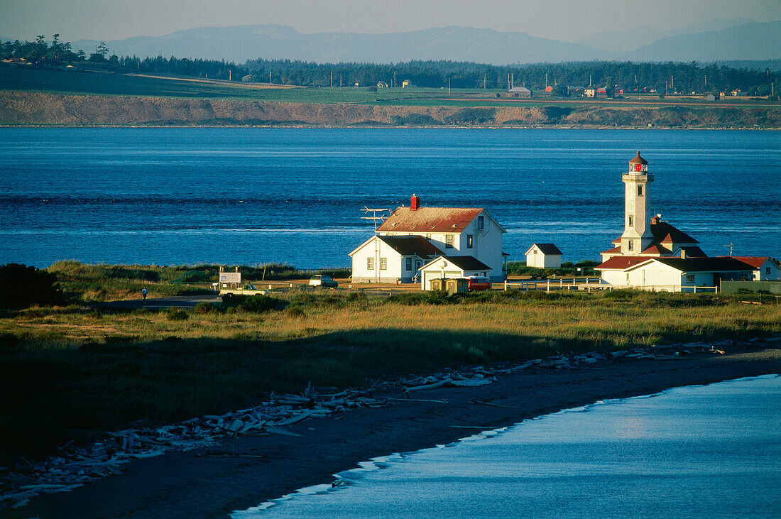 Point Wilson, Lighthouse, nördlicher Puget Sound, in Pont Townsend, Olympic Peninsula, Washington, USA