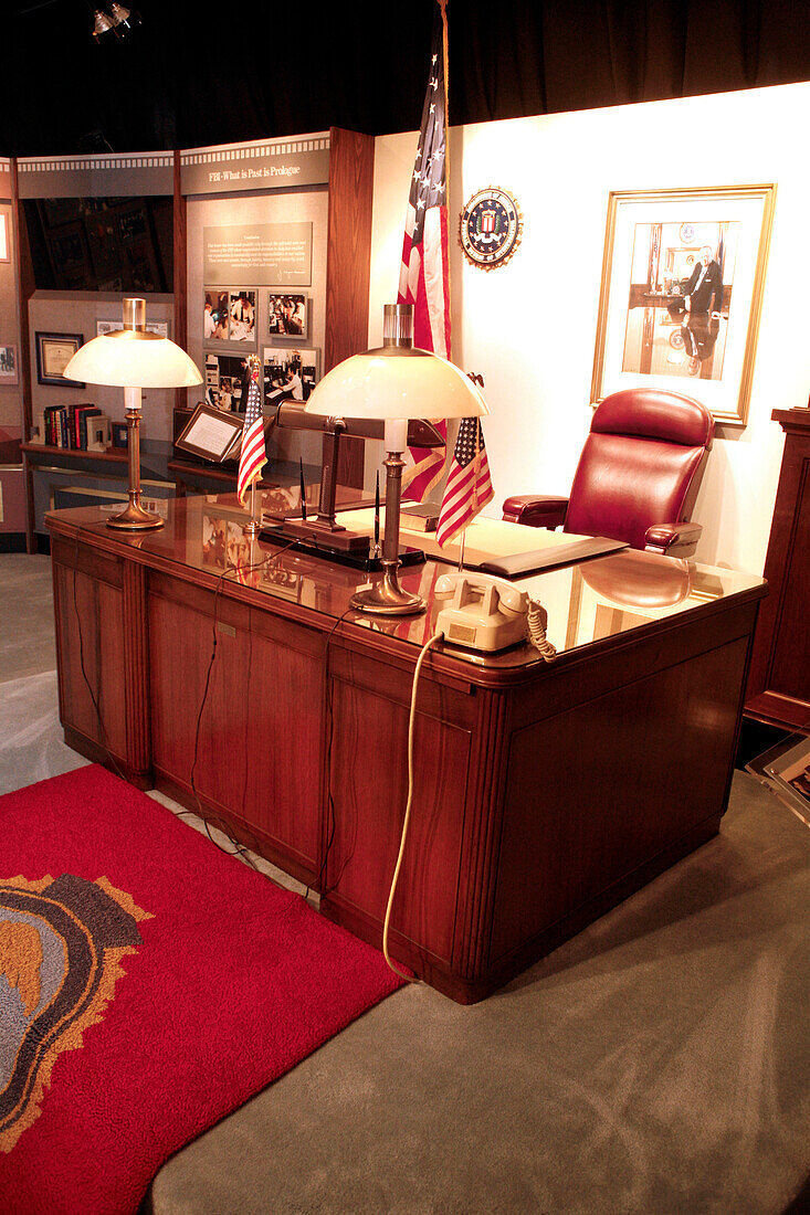 Ein Schreibtisch, FBI, J Edgar Hoover Zimmer, Scottish Rite Temple, Washington DC, Vereinigte Staaten von Amerika, USA