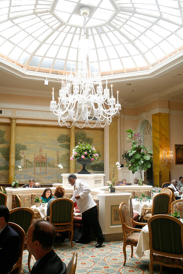 People dining in the Restaurant at the Mayflower Hotel, Washington DC, United States, USA