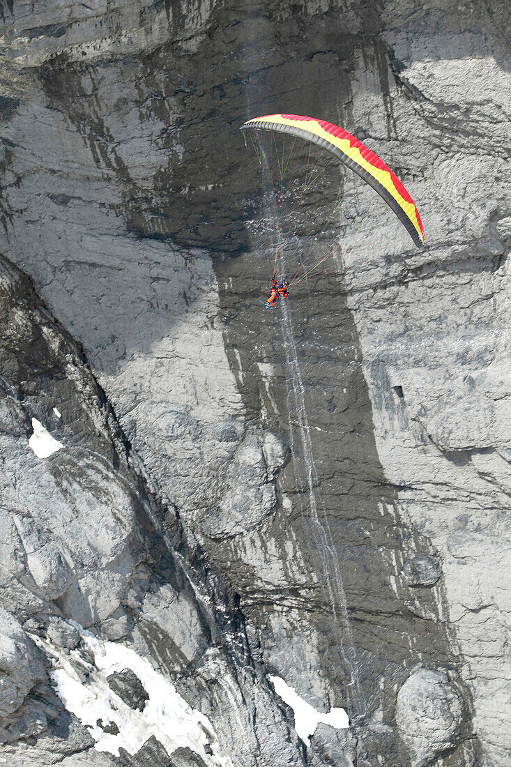 Men, Paragliding, Winter, Waterfall, Jungfrauspitze, Interlaken, Grisons, Switzerland