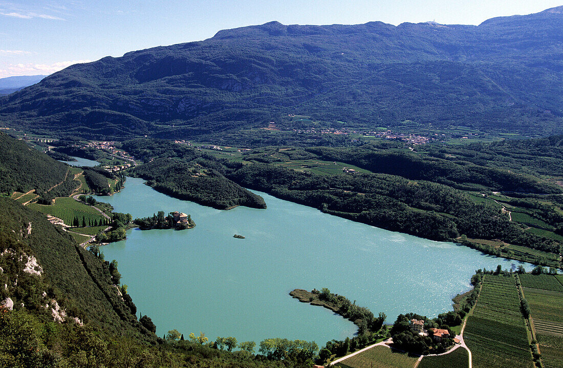 Lago Toblino vom Klettersteig Rino Pisetta, Sarche, Sarcatal, Trentino, Italien