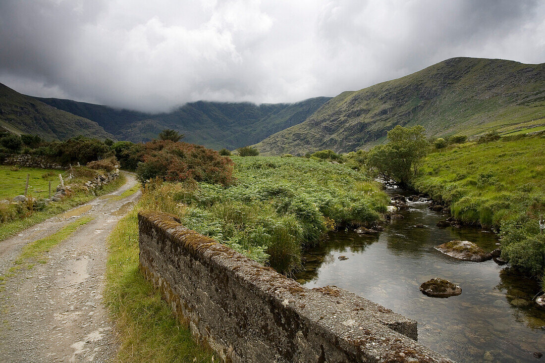 Landschaft beim Teermpyle Mountain, Ring of Kerry, Irland, Europa