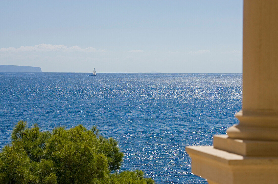 Blick übers Mittelmeer, Hotel Maricel, Palma de Mallorca, Spanien