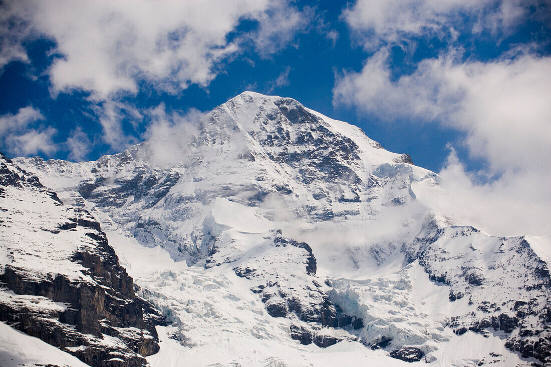 Jungfrau (4158 m), Grindelwald, Bernese Oberland (highlands), Canton of Bern, Switzerland