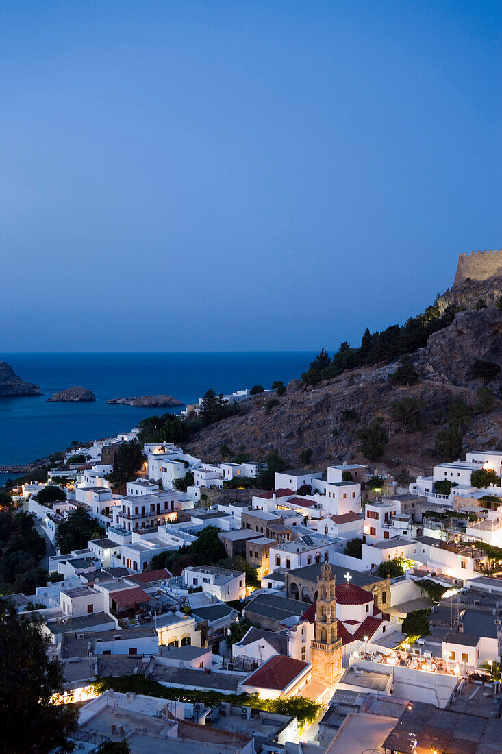 Blick auf die Akropolis, Lindos, Rhodos, Griechenland