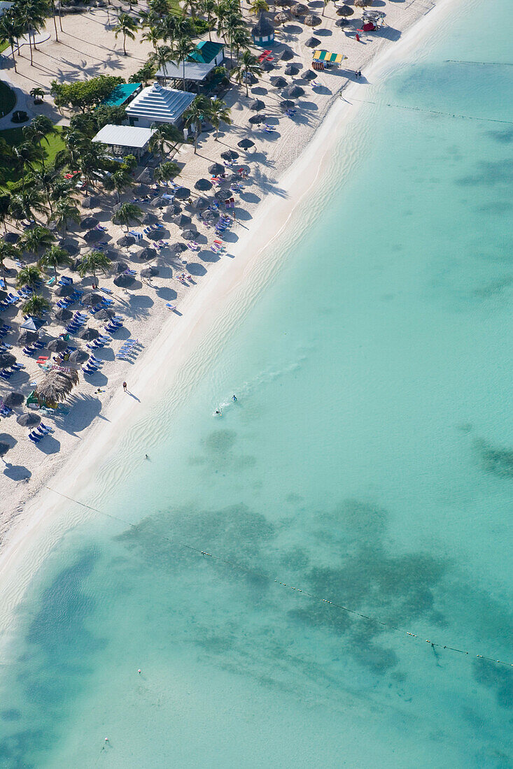 Luftaufnahme vom Palm Beach, Aruba, ABC-Inseln, Niederländische Antillen, Karibik