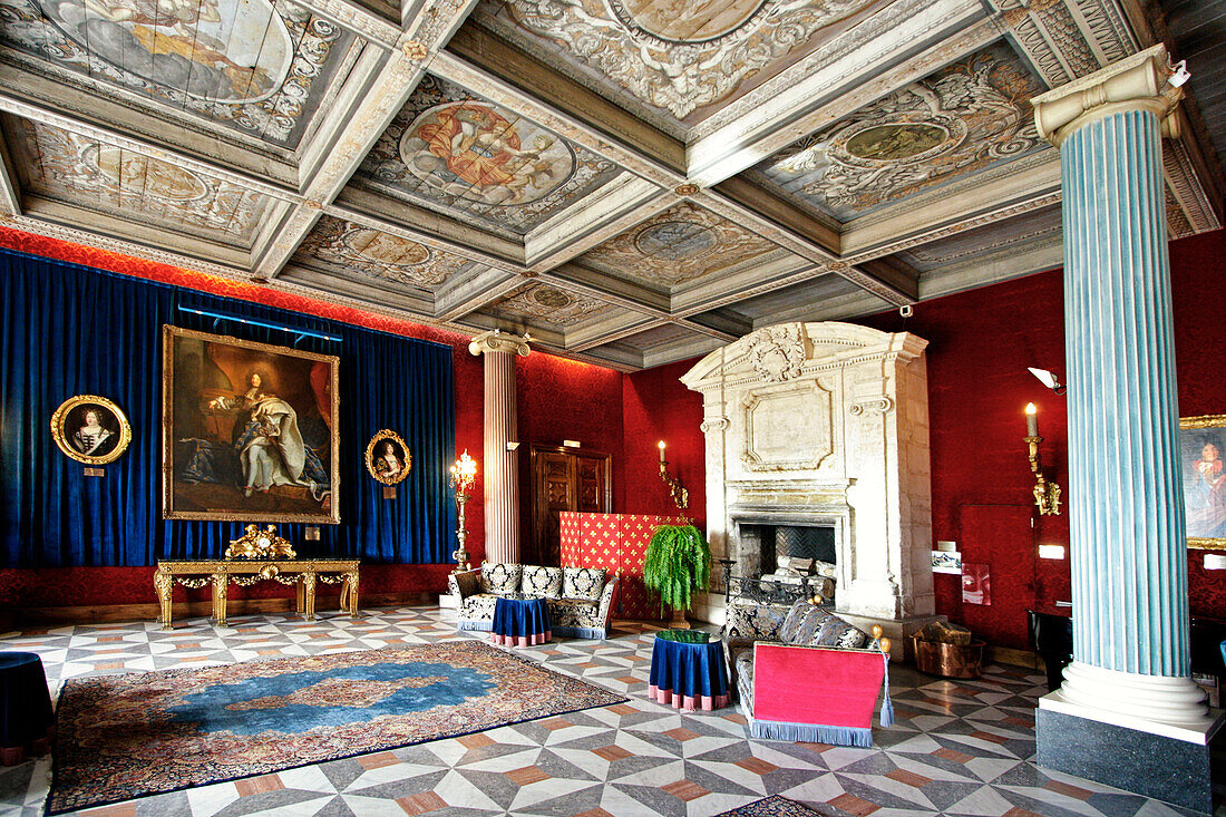 France, Nice, Promena s Anglais, Hotel Negresco interieur , luxery Salon