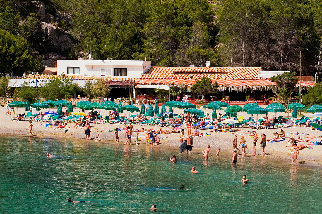Spanien, Balearen, Ibiza, Cala Benirras beach