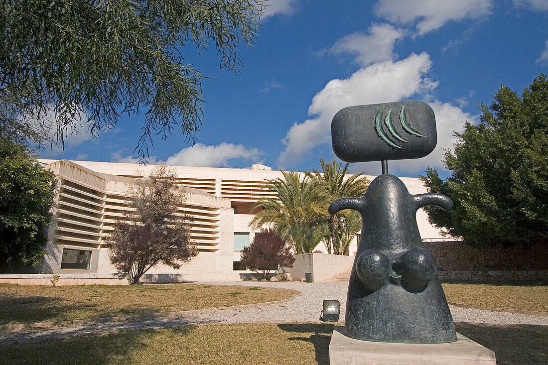 Mallorca, Miro museum, sculpture