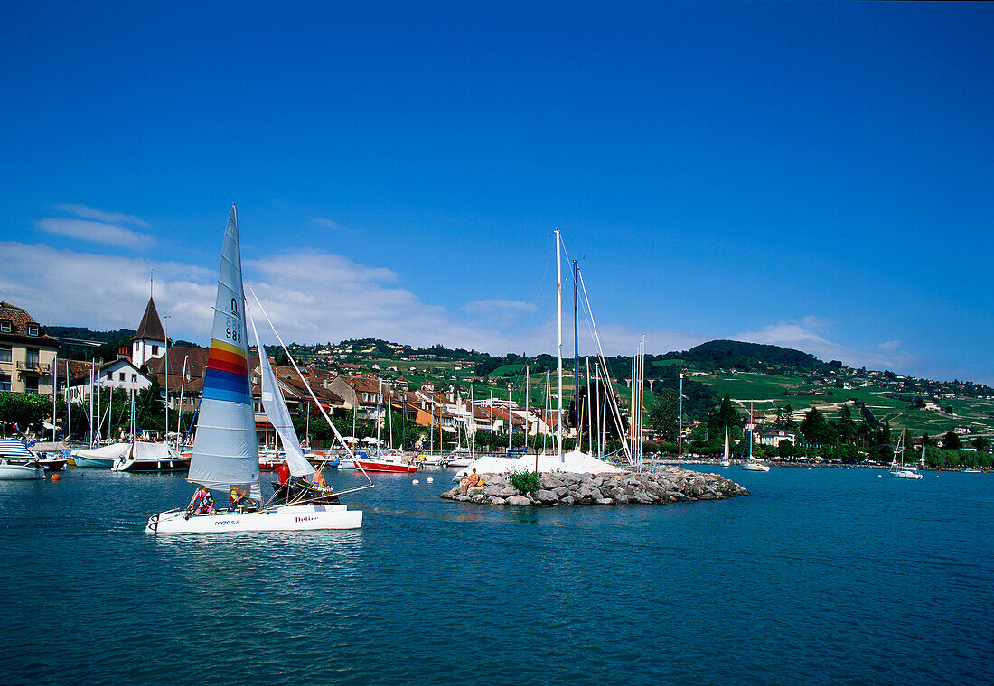 Switzerland, Lac Leman, Lutry, sailing boat