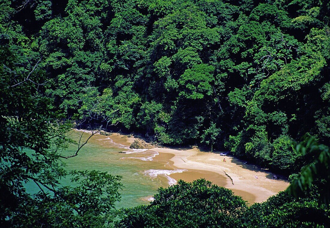 Tobago, Englishmans bay, Strand von oben