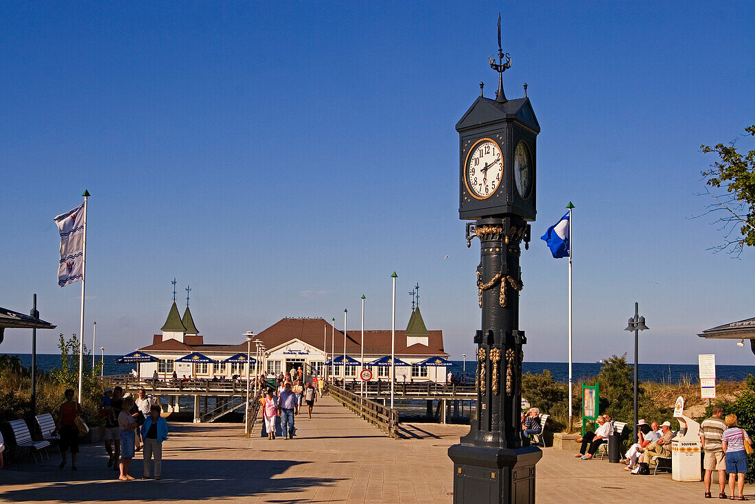 Usedom, Ahlbeck , art nouveau  woon pier