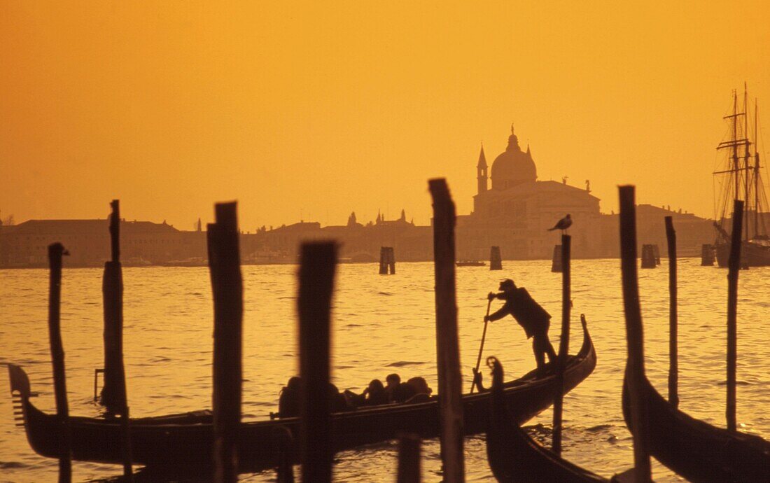 Canale Grande, Riva gli Schiavoni Gondola, Venice, Italien