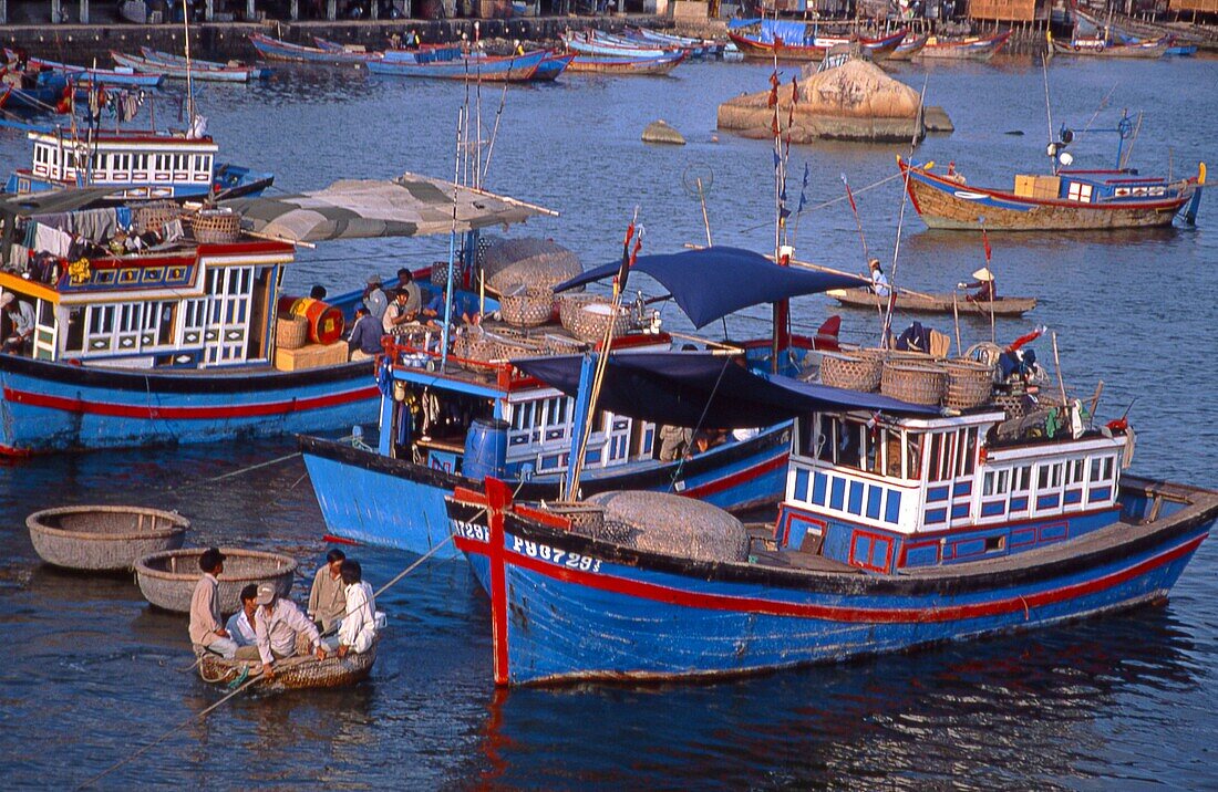 VIETNAM, Nha Trang, Fischerboote