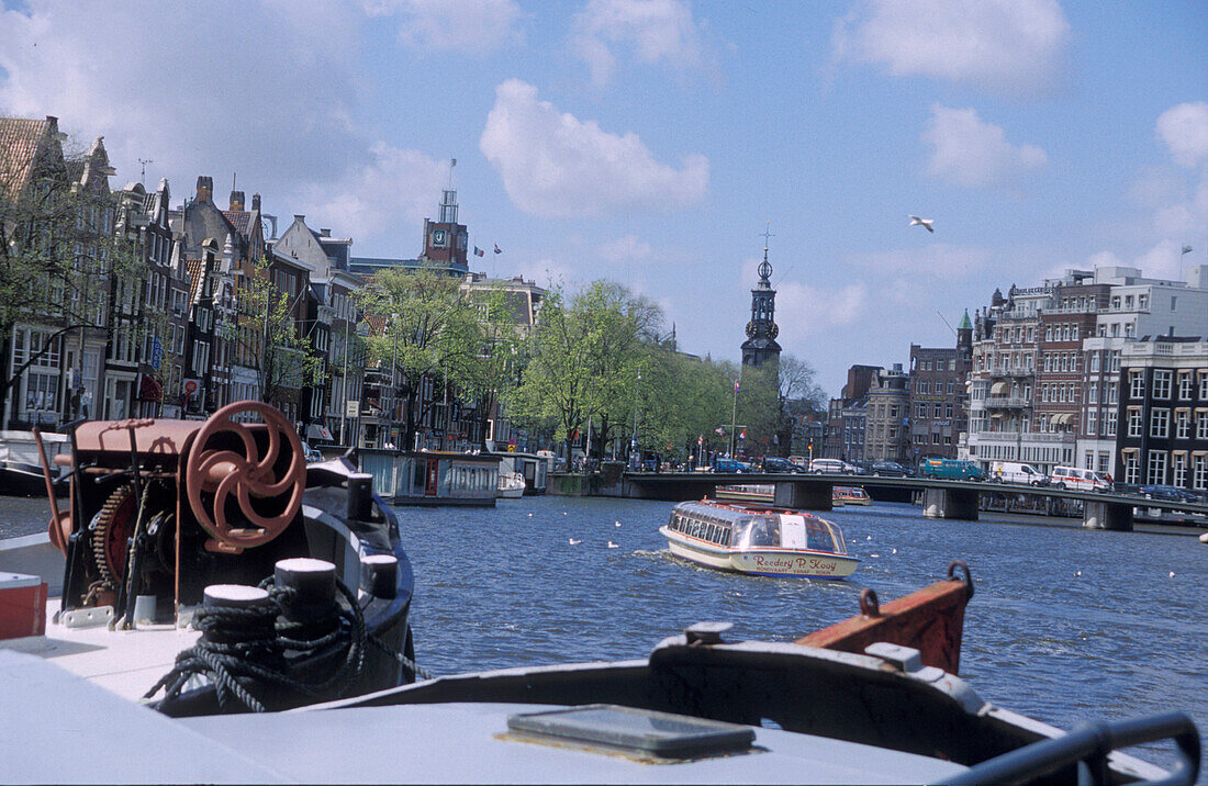 Binnenamstel mit Munttoren, Amsterdam, Netherlands, Europe