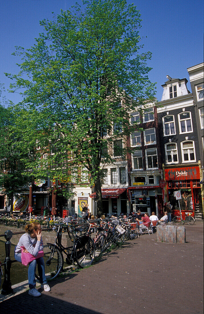 Oudezijds Voorburgwal, Amsterdam, Holland, Europa