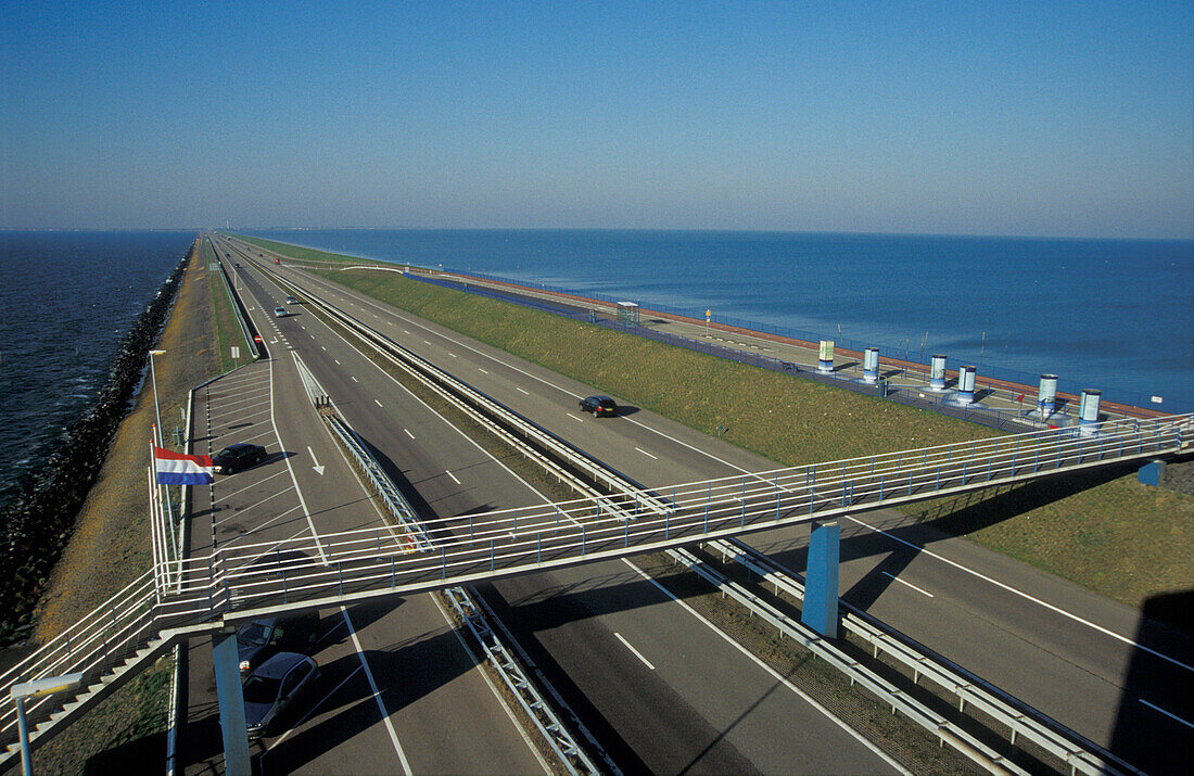 Abschlussdeich zwischen Nordsee und Ijsselmeer, Niederlande, Europa