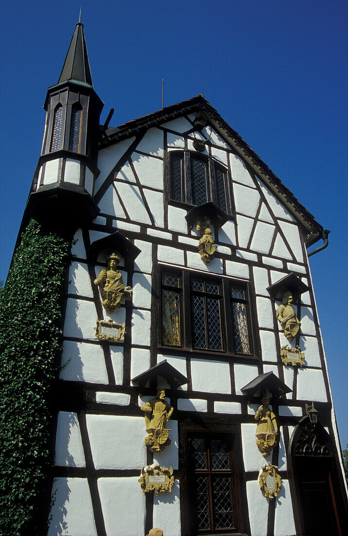 Schloss Lichtenstein, Schwaebische Alb, Baden-Württemberg, Deutschland, Europe